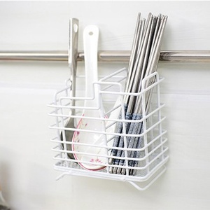 Porta-cubiertos Metálico