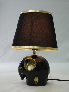 LAMPARA C/ BASE DE PORCELANA 20*20*29.5CM